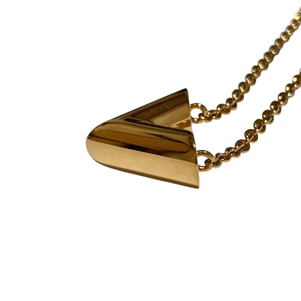 Louis Vuitton Essential V Necklace Gold Colored — view 3