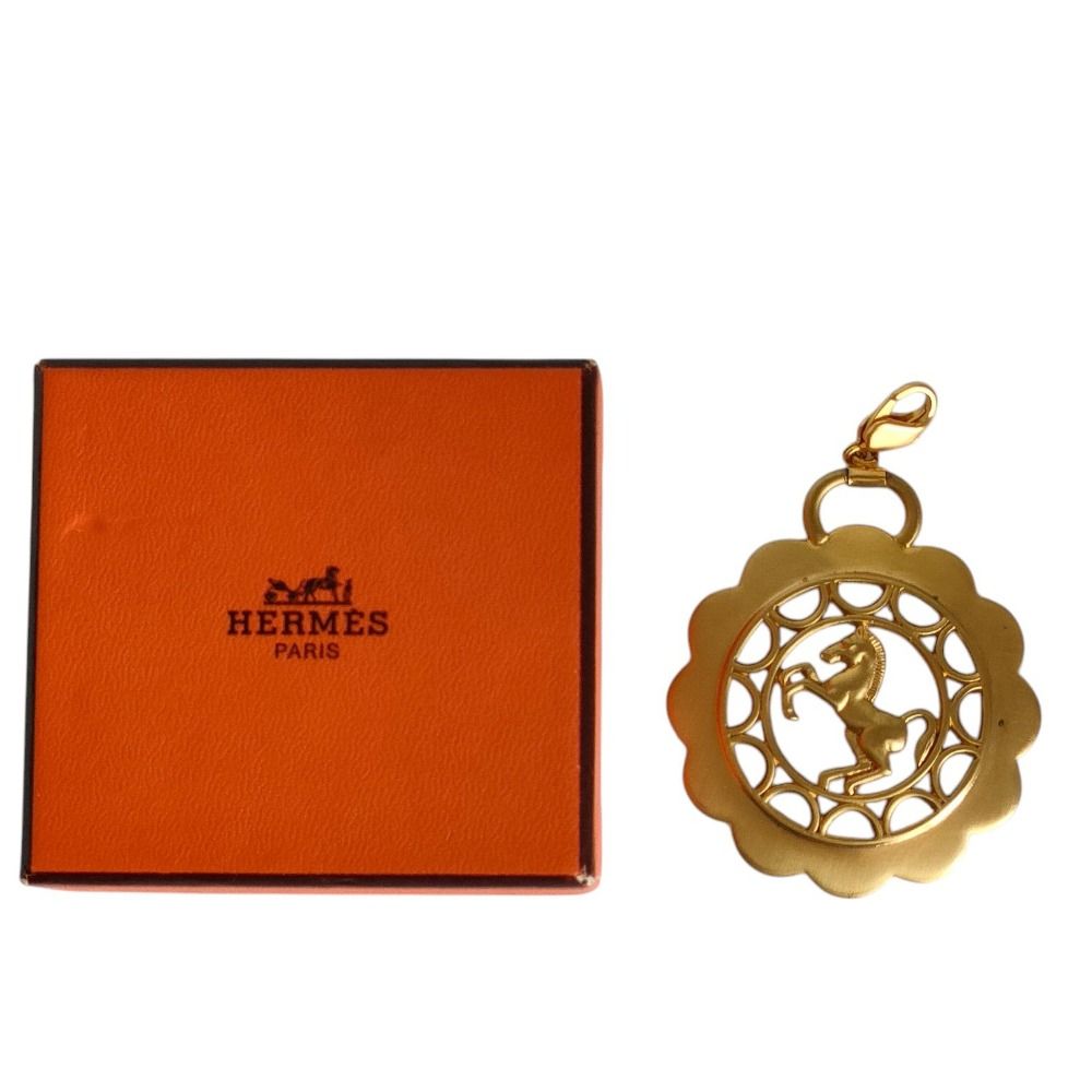 Hermes Horse Motif Pendant Gold Colored Necklace — view 7