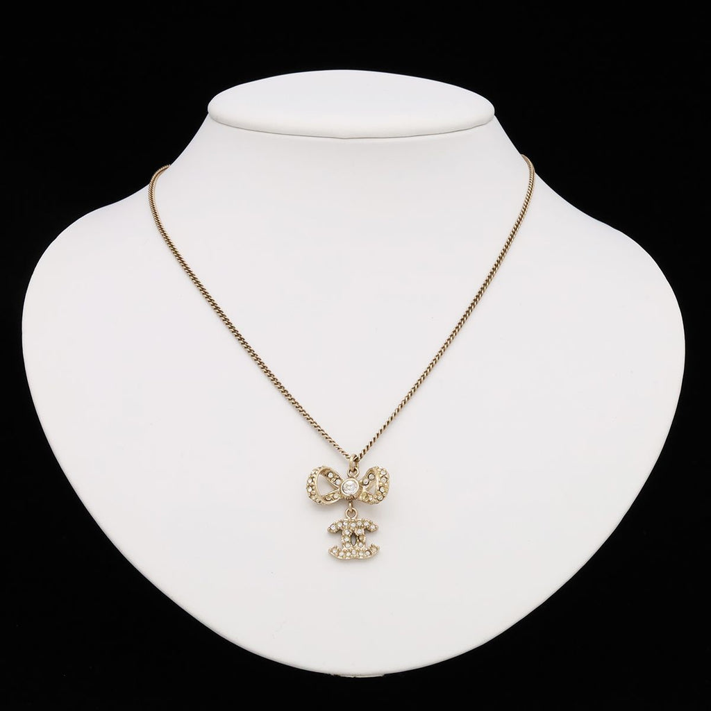 Chanel CC Logo Ribbon Motif Pendant Rhinestone Gold 10P Necklace — view 6