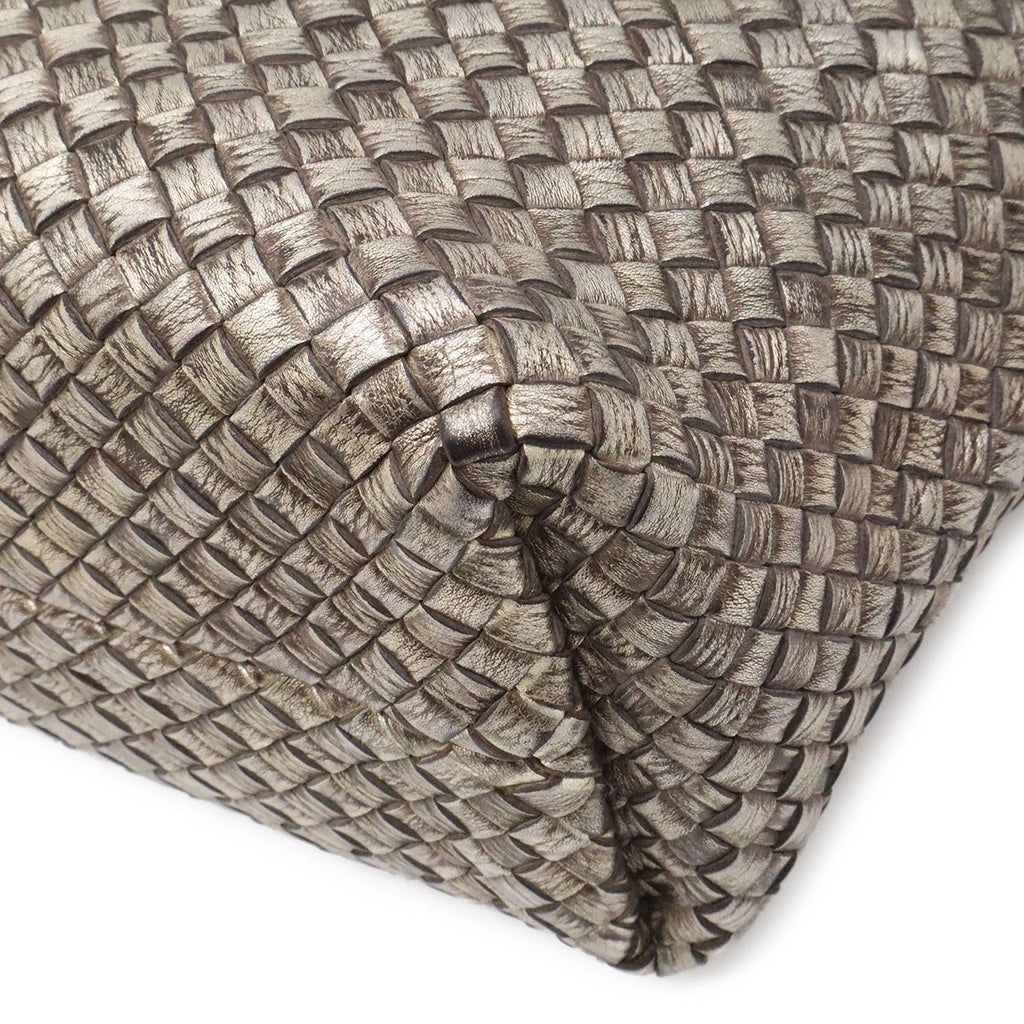 Bottega Veneta Ve Int Ciato Cabas PM Tote Metallic Leather Silver Gold — view 3