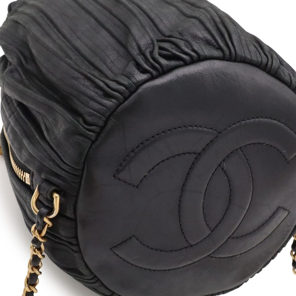 Chanel Coco Pleats CC Logo Chain Shoulder Bag Drawstring Sparkle Leather Black — view 3