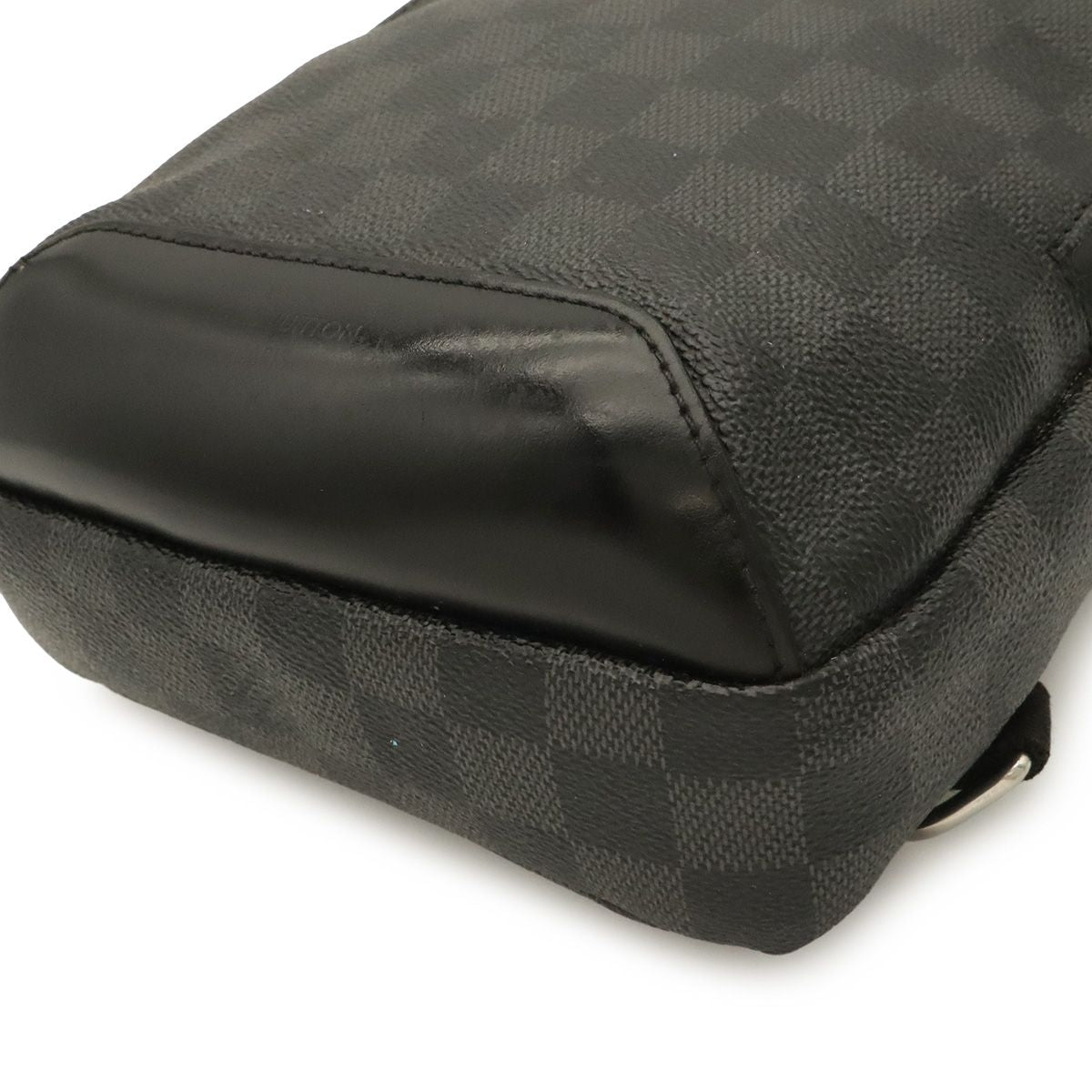Louis Vuitton Damier Graphite Avenue Sling Crossbody — view 3