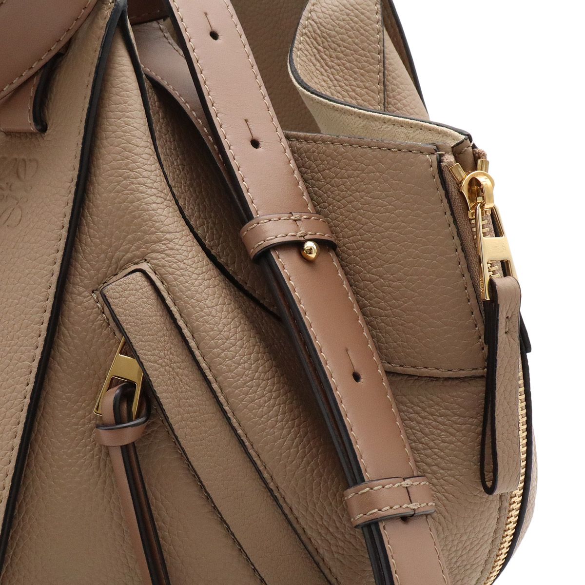 Loewe Hammock Small 2-Way Shoulder Bag Crossbody Leather Greige Gold — view 6