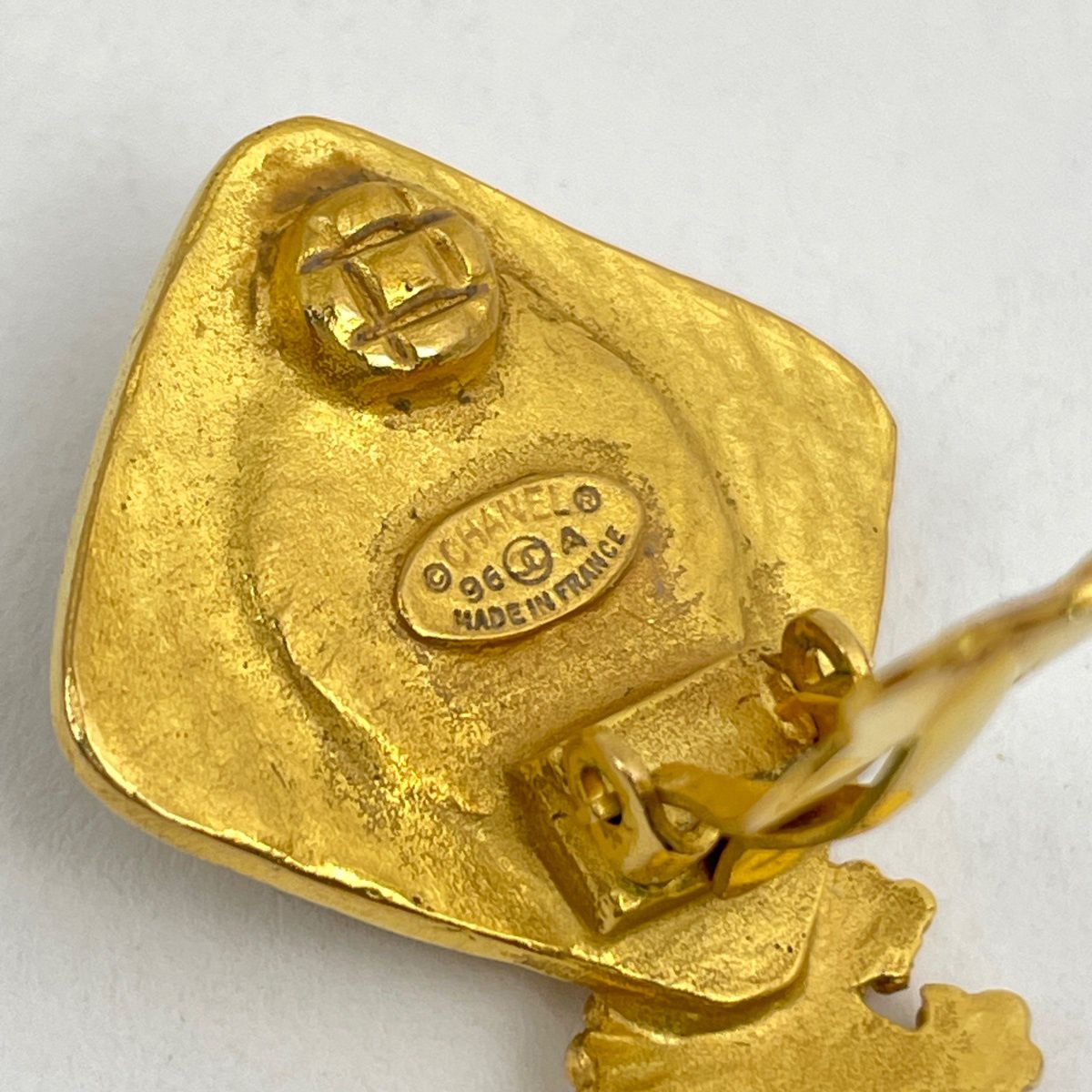 Chanel Earrings CC Logo Gold Plated Black — view 5