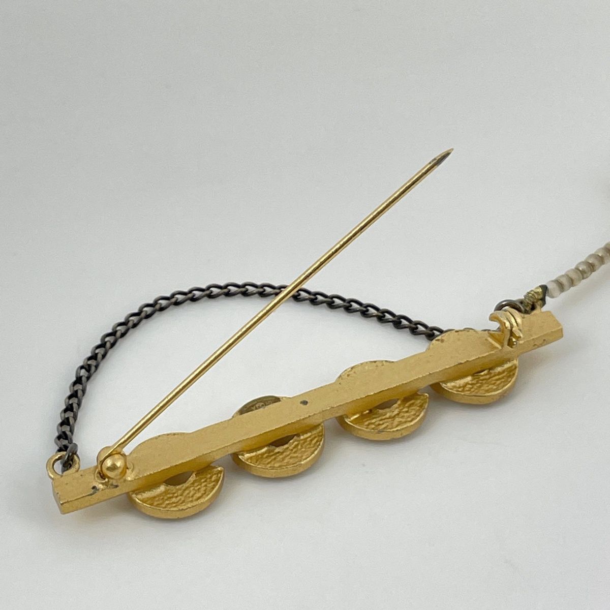 Chanel Brooch CC Logo Faux Pearl Gold — view 3