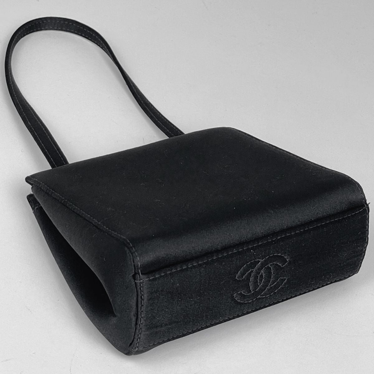 Chanel Handbag CC Logo Camellia Mini Satin Black — view 2