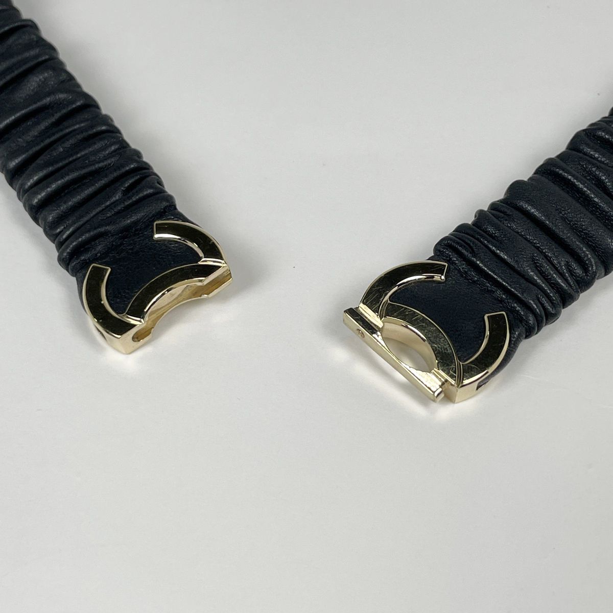 Chanel Belt CC Logo Stamp Leather Black — view 2