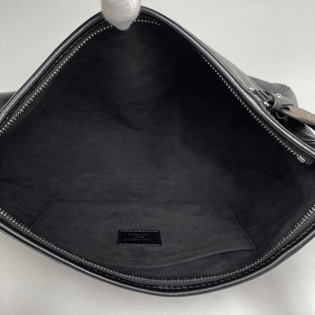 Louis Vuitton Carryall East West Shoulder Bag LV Vibe Leather Noir — view 7