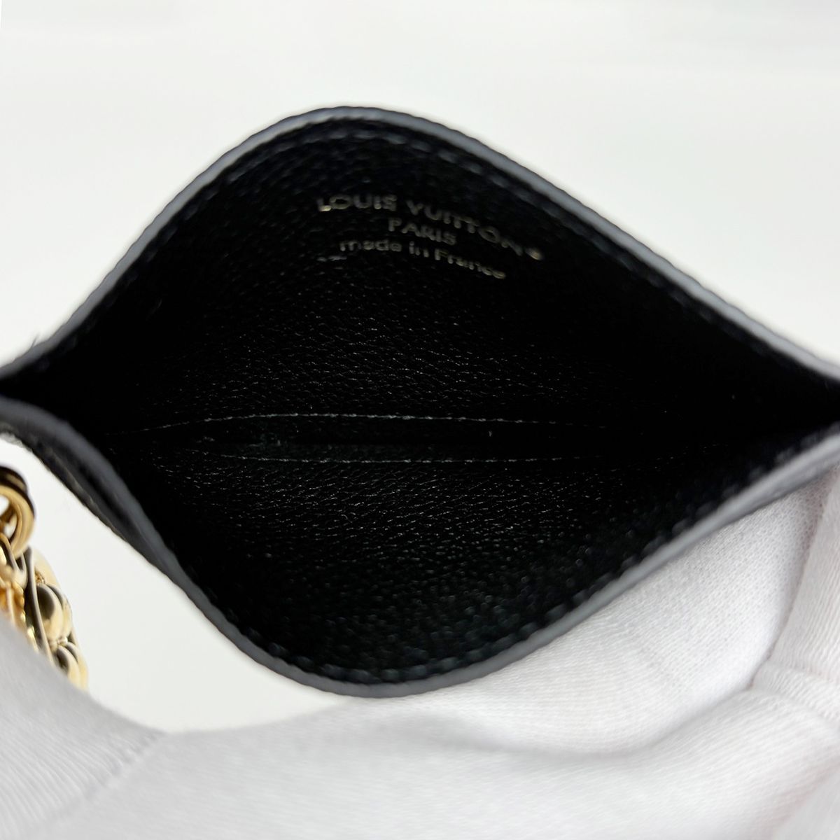 Louis Vuitton Card Case LV Charm Monogram Empreinte Noir — view 4