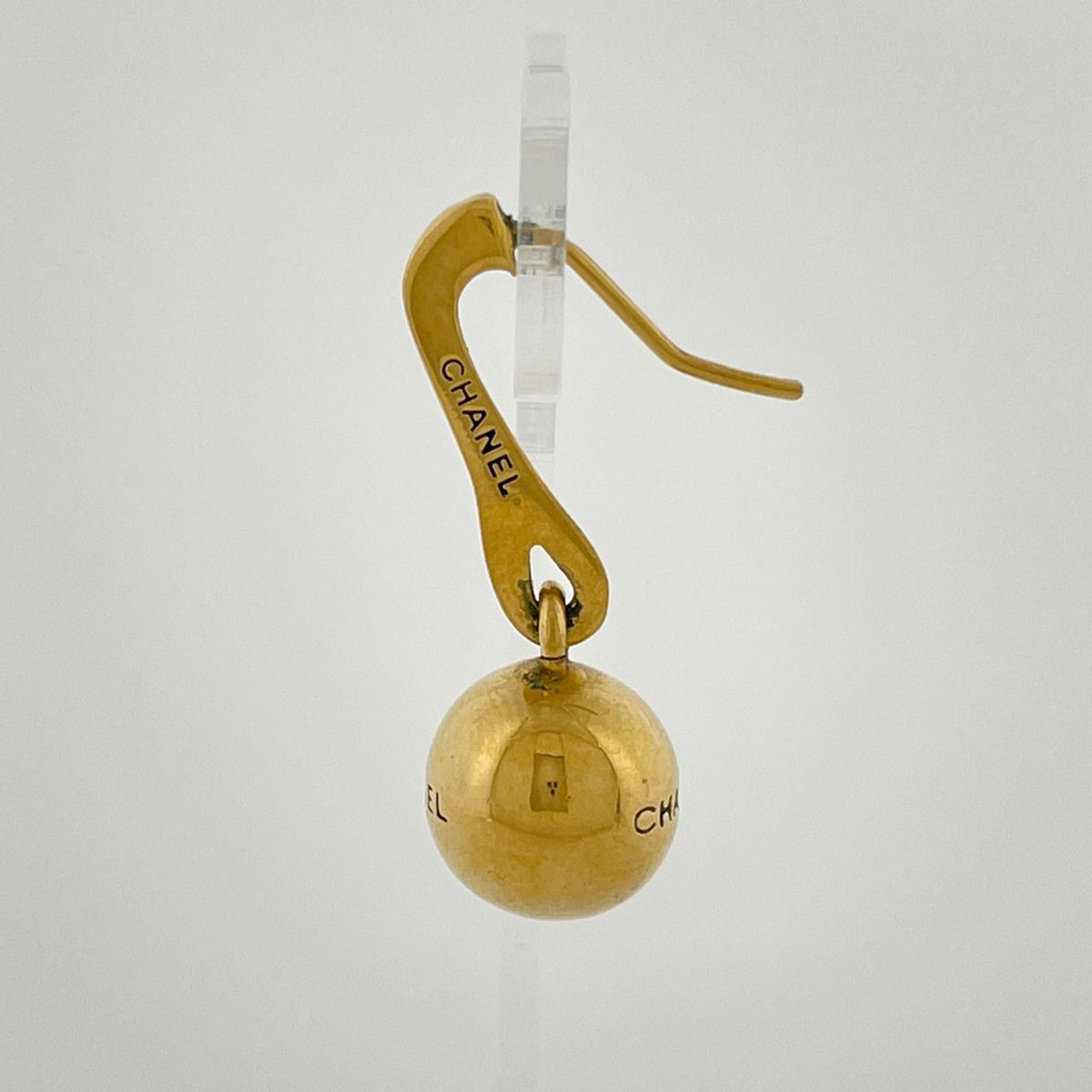 Chanel Earrings Swing Ball Sphere Gold Plated — view 2