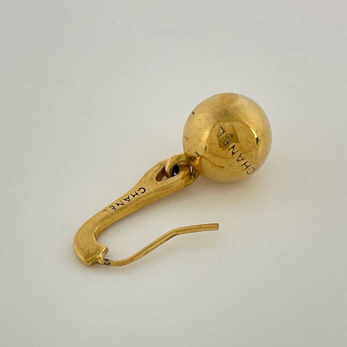 Chanel Earrings Swing Ball Sphere Gold Plated — view 3