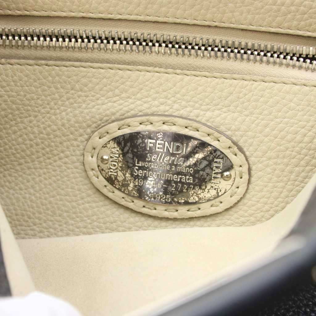 Fendi Selleria Peekaboo 2-Way Shoulder Bag Leather Gray — view 7