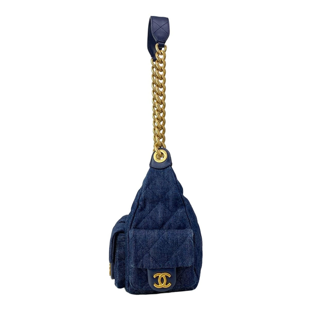 Chanel Shoulder Bag Navy Gold Washed Denim — view 4