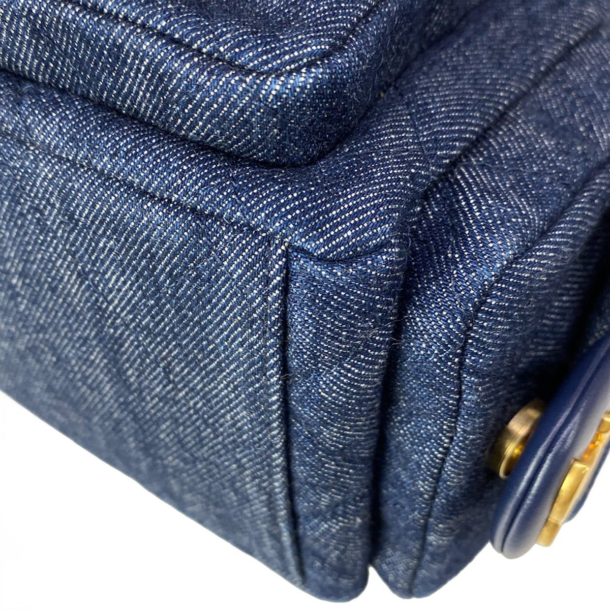 Chanel Shoulder Bag Navy Gold Washed Denim — view 7