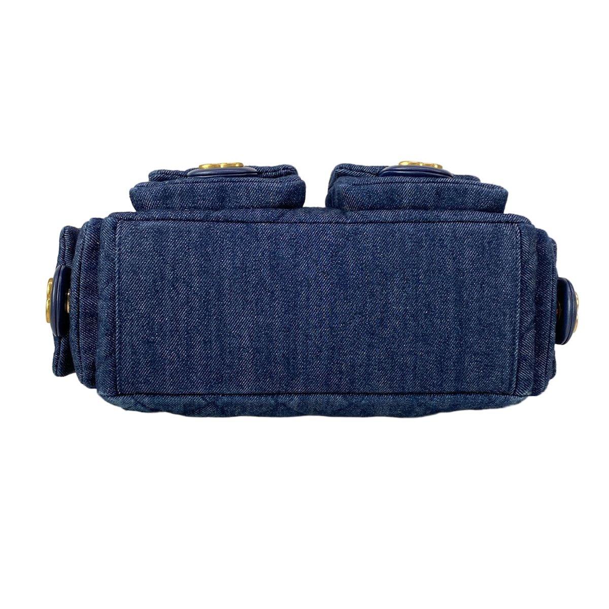 Chanel Shoulder Bag Navy Gold Washed Denim — view 5