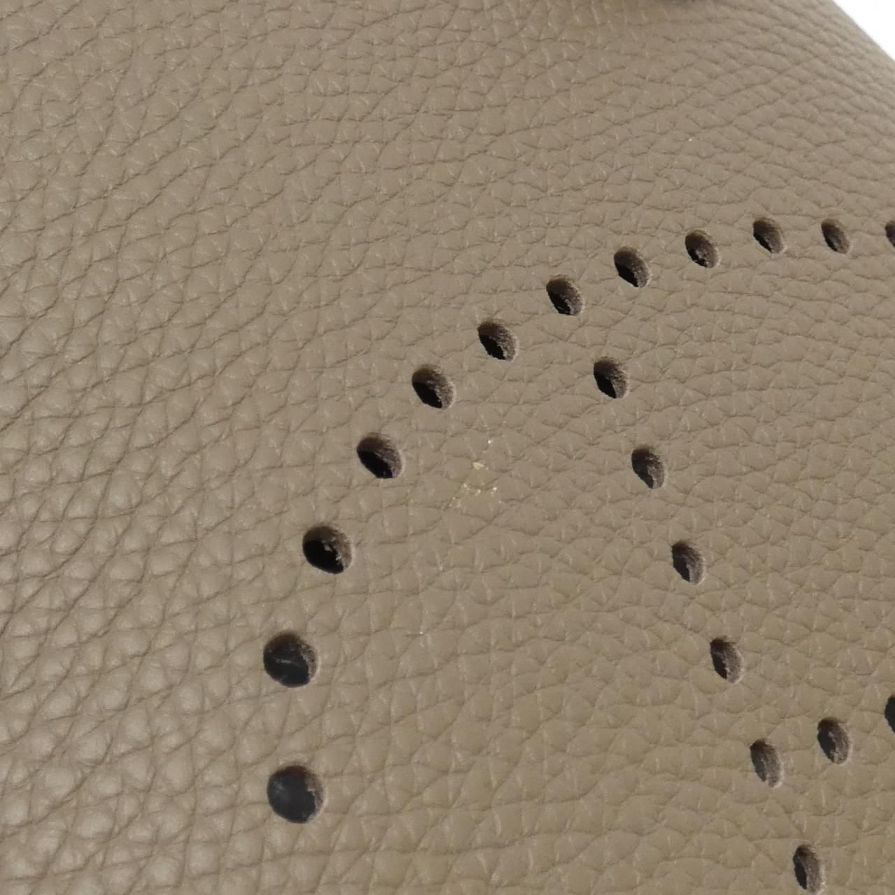 Hermes Evelyne 3 PM Shoulder Bag — view 4