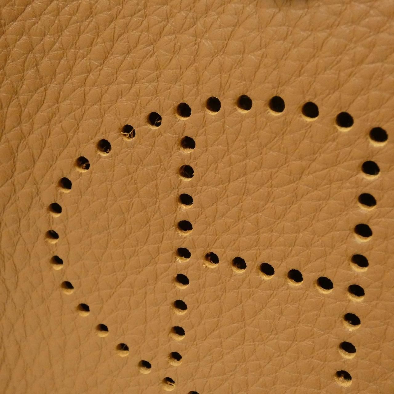 Hermes Evelyne Amazon 16 Shoulder Bag — view 4
