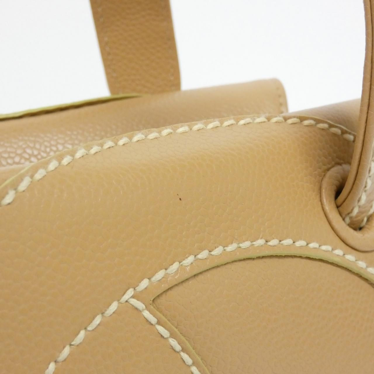 Chanel Bag Handbag Beige — view 5