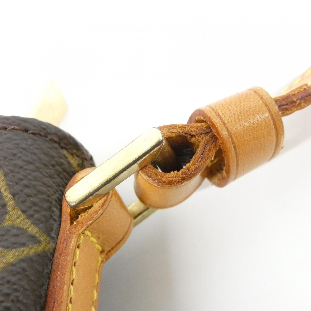 Louis Vuitton Monogram Trotteur Shoulder Bag — view 4