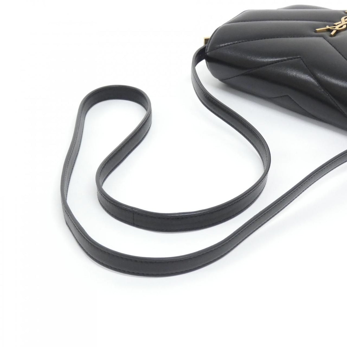 Saint Laurent Loulou Aaeax Shoulder Bag — view 5