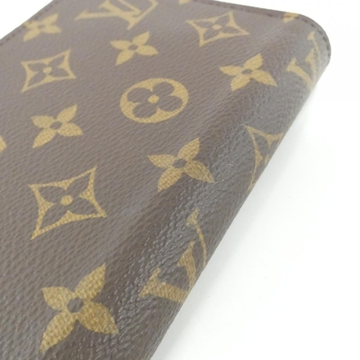 Louis Vuitton Monogram Zippy Wallet — view 3