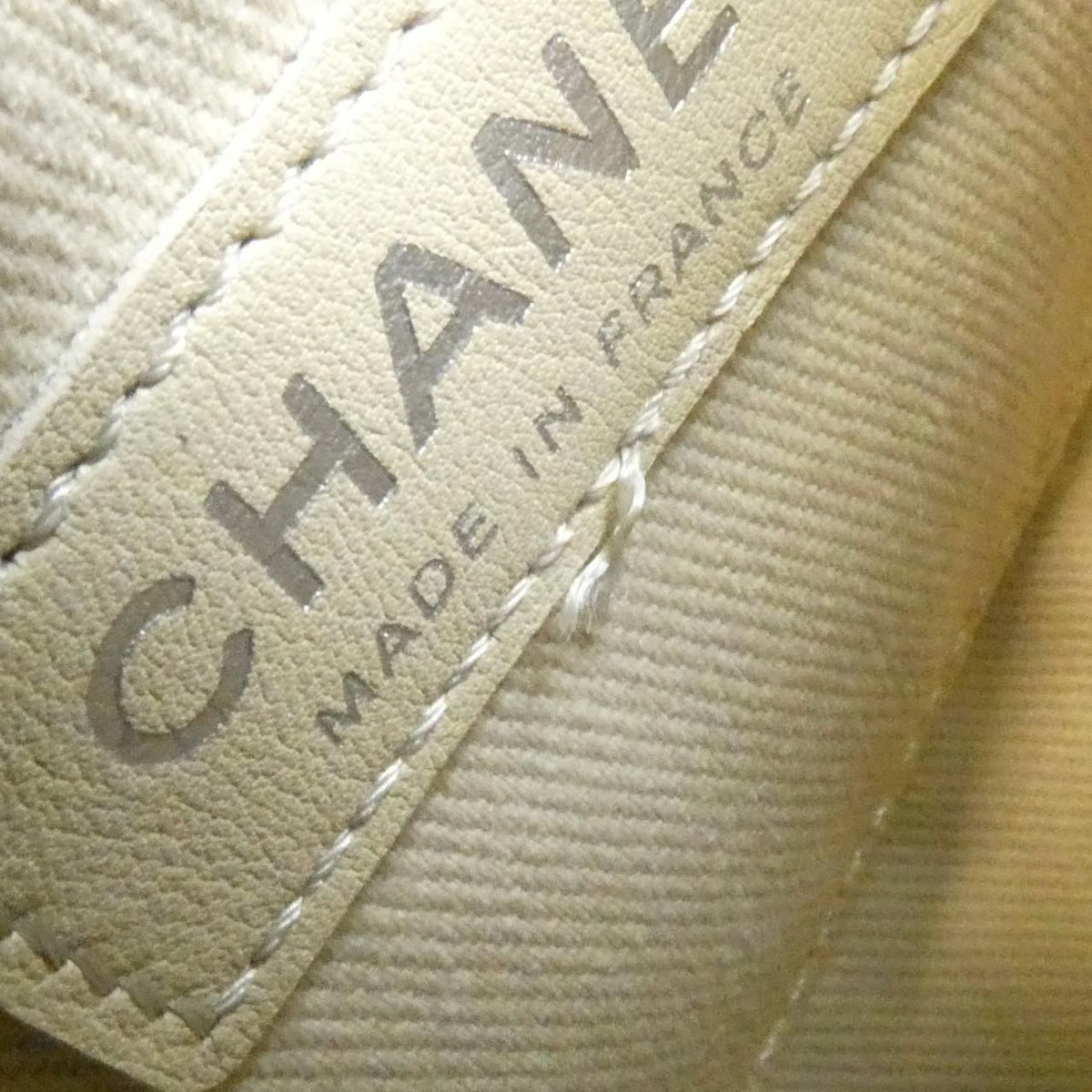 Chanel Shoulder Bag Brown — view 8