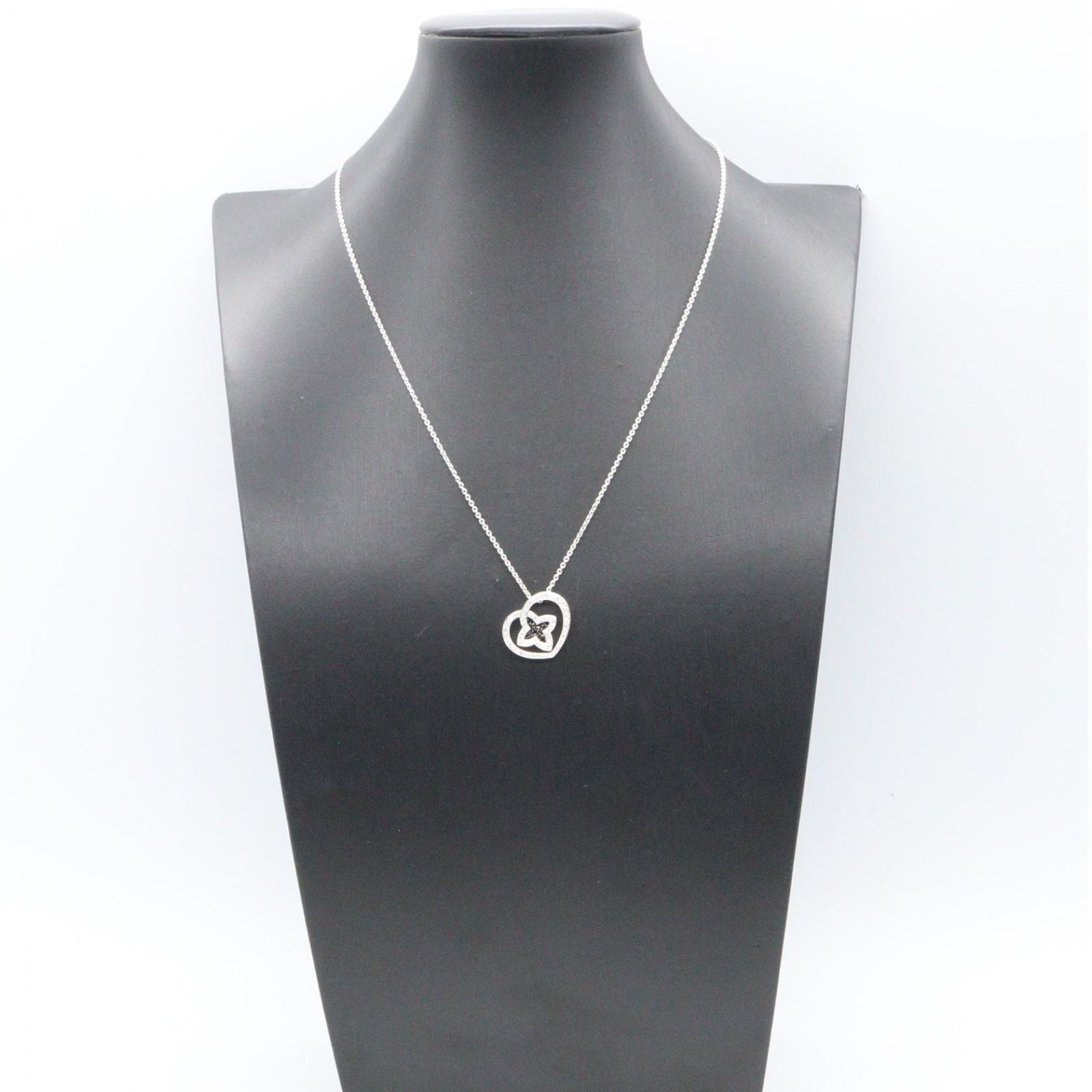 Louis Vuitton Necklace Pendentif Cool Diamond 43.5 18k White Gold — view 5