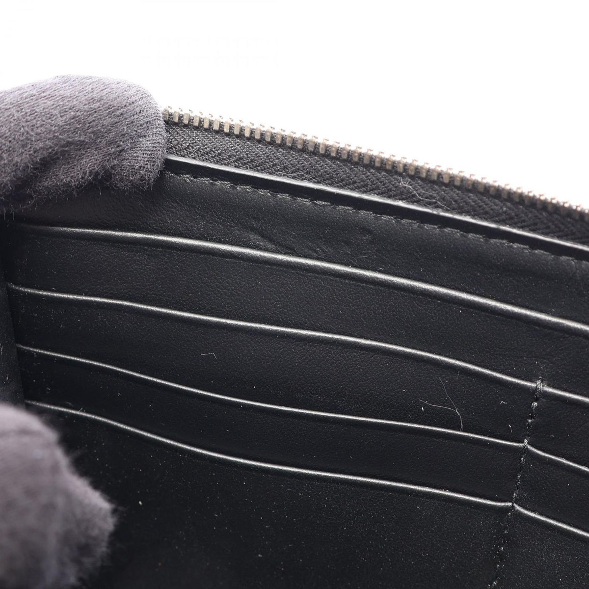 Bottega Veneta Round Wallet Cassette Zip Around Maxi Intrecciato Black Leather — view 6