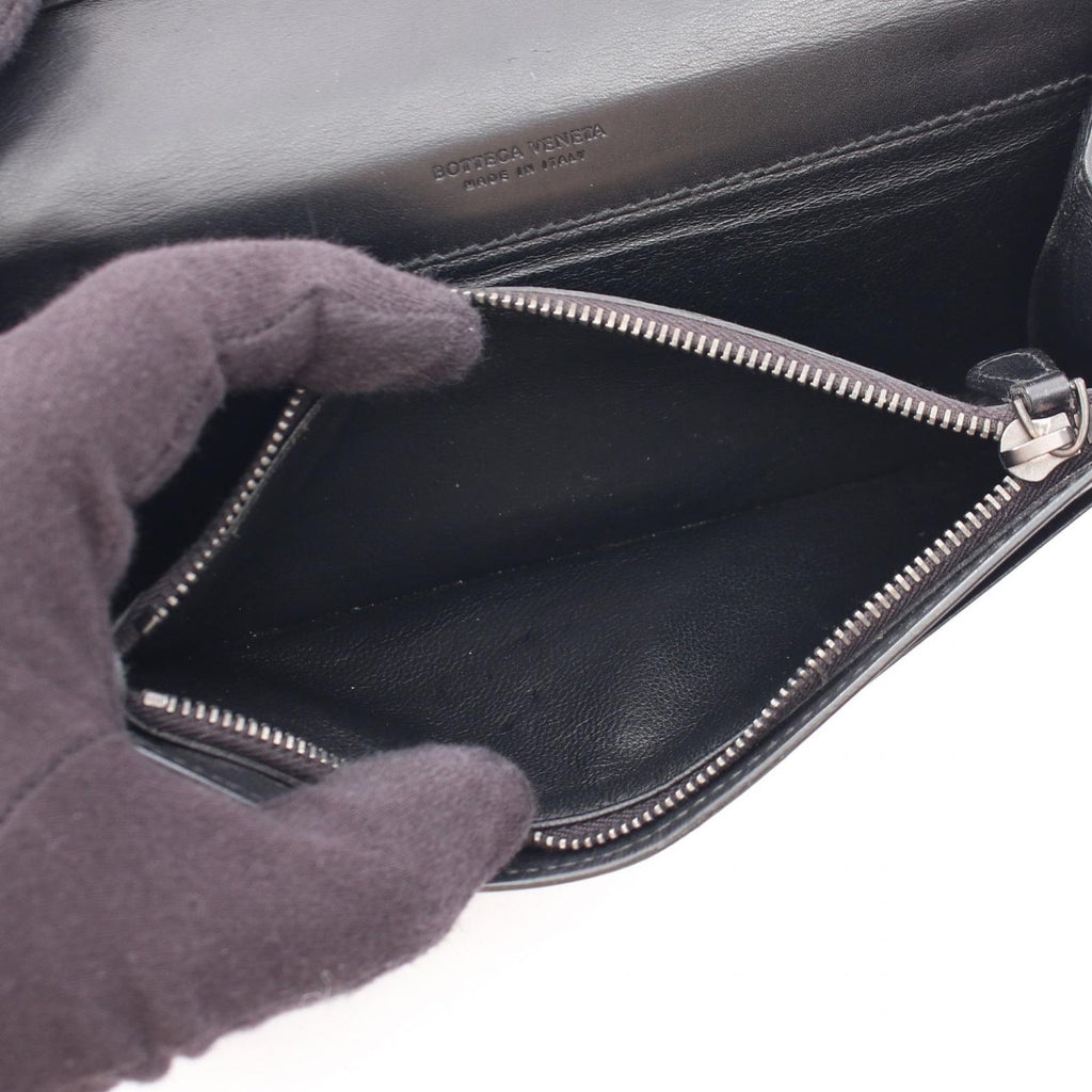 Bottega Veneta Bifold Wallet Intrecciato Black Leather — view 4