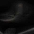 Bottega Veneta Clutch Triangle Flap Black Leather — view 4