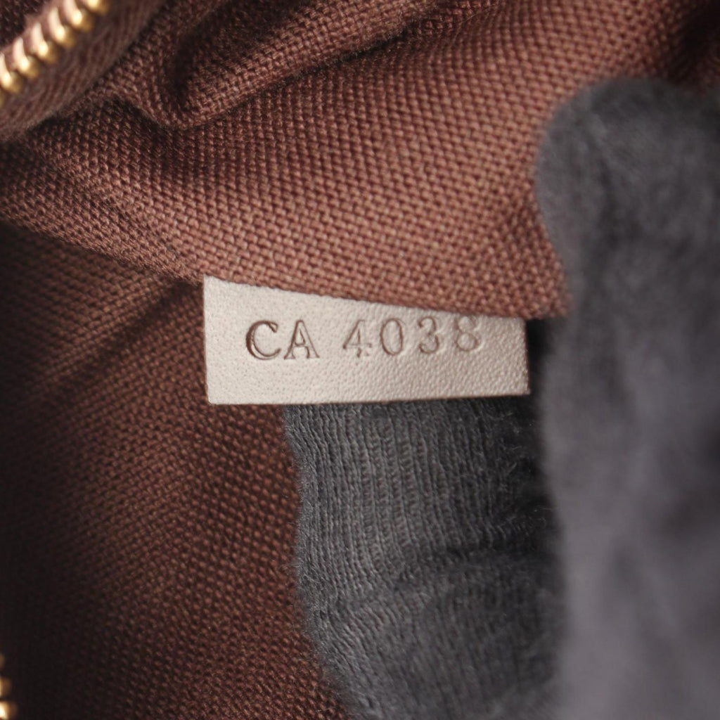 Louis Vuitton Tote Cabas Beaubourg Leather — view 5