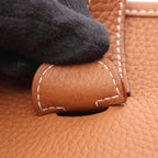 Hermes Shoulder Bag Evelyne 3 Trois PM Gold — view 5