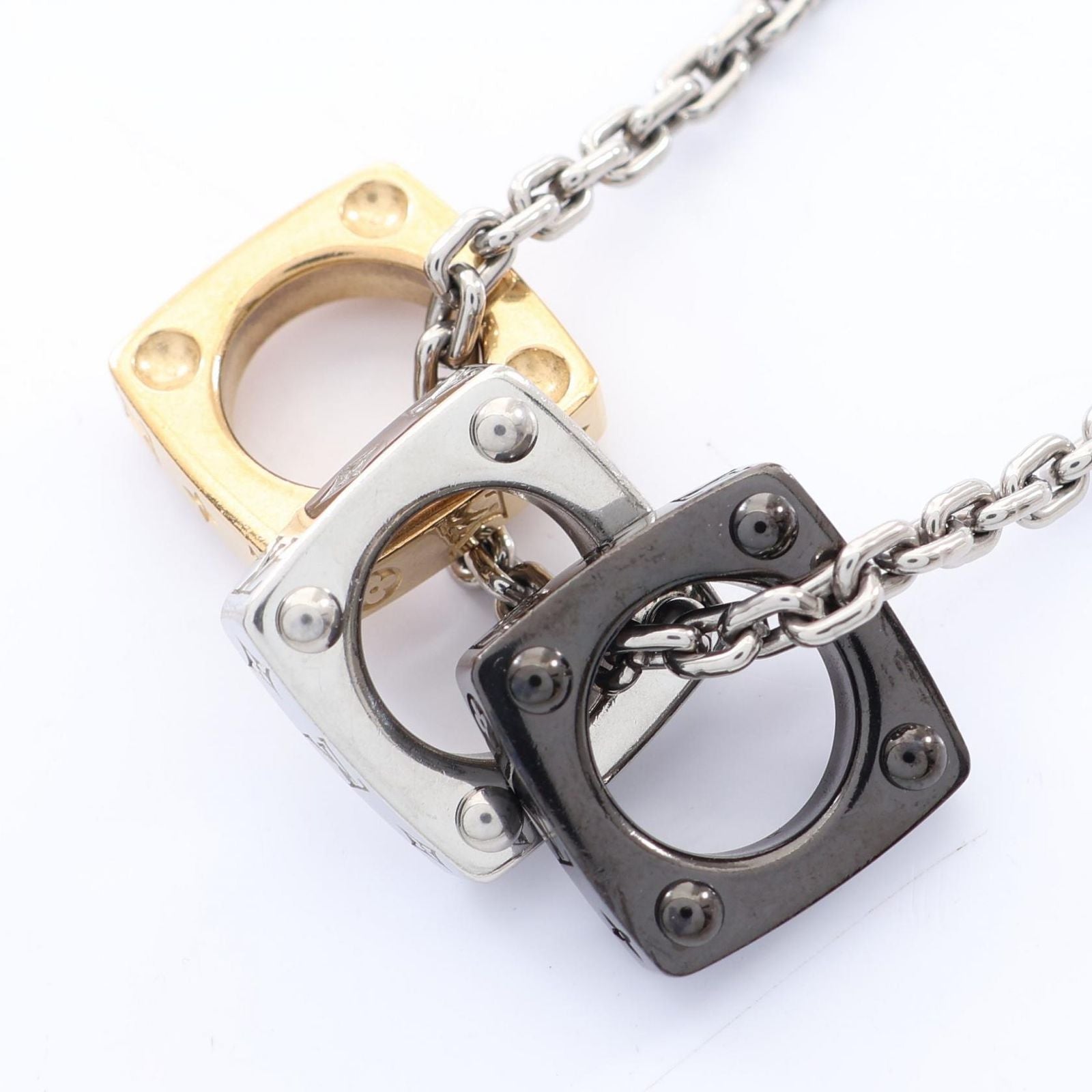 Louis Vuitton Necklace Monogram Gold