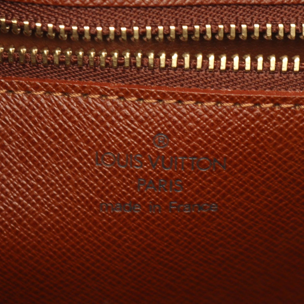Louis Vuitton Shoulder Bag Saint-cloud GM Leather — view 4