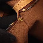 Louis Vuitton Tote Batignolles Vertical Leather — view 6