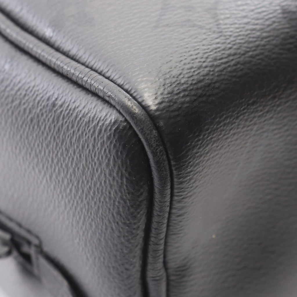 Louis Vuitton Clutch Locker Dopp Kit Noir Leather — view 7