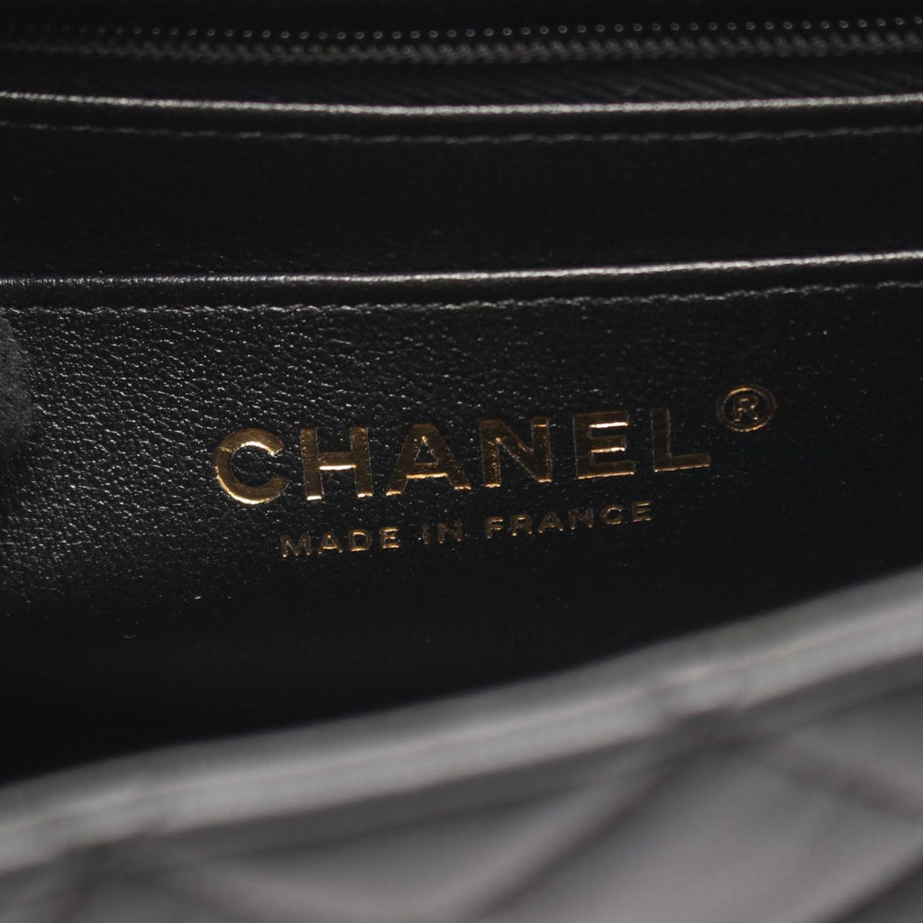 Chanel Shoulder Bag Mini Quilted 20 Black Lambskin Chain — view 4