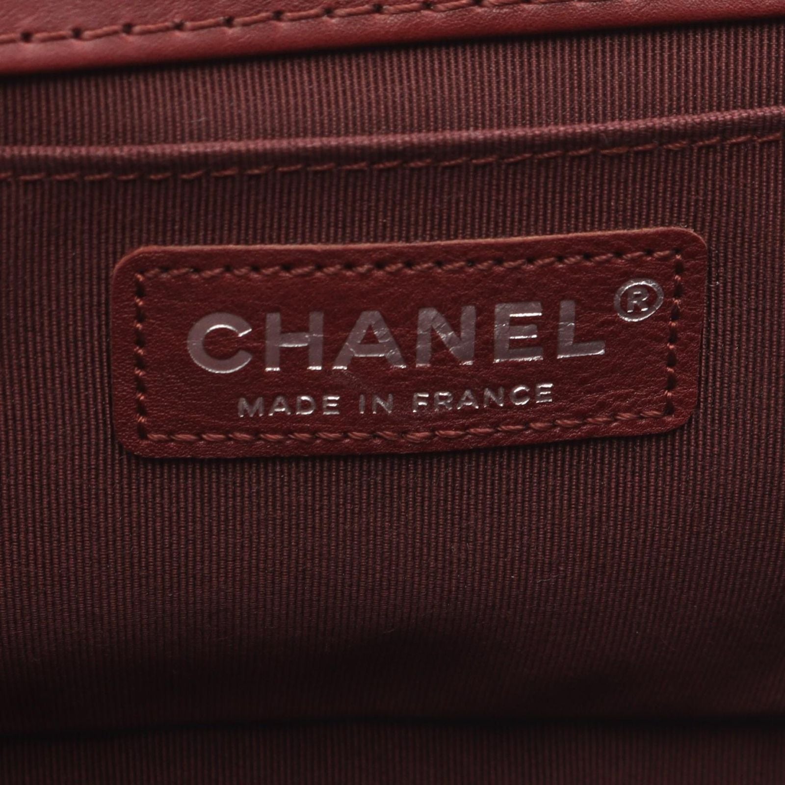 Chanel Shoulder Bag Boy Bordeaux Leather Chain — view 4