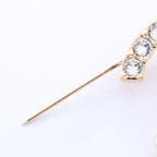 Chanel Brooch CC Logo Gold — view 4