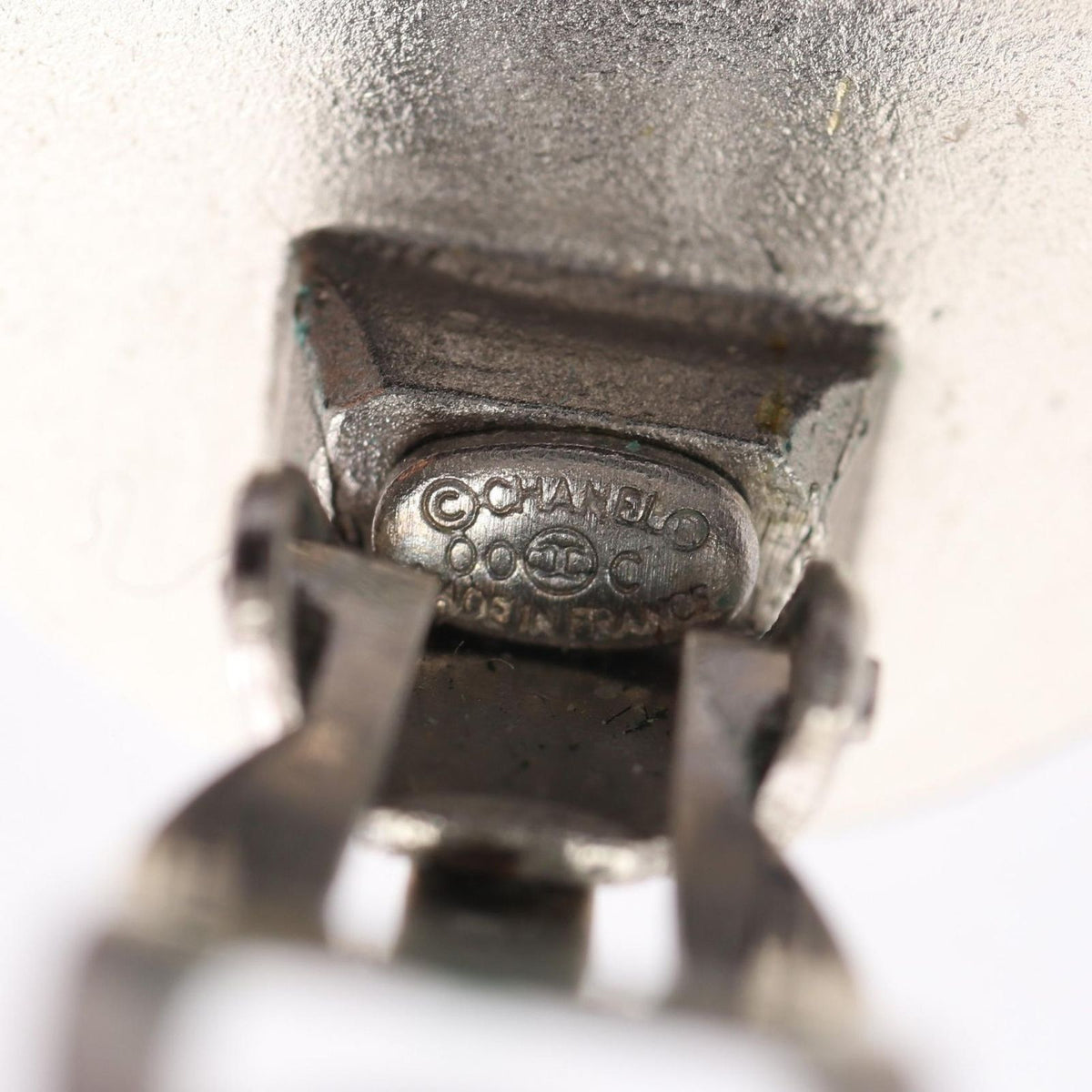 Chanel Earrings CC Logo Circle 00 C Croisiere — view 4