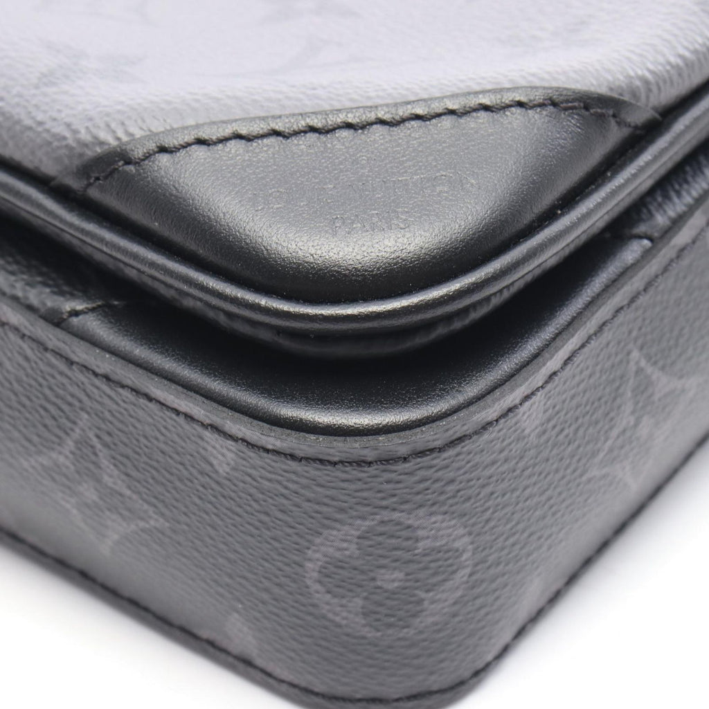 Louis Vuitton Shoulder Bag Trio Messenger Leather — view 5