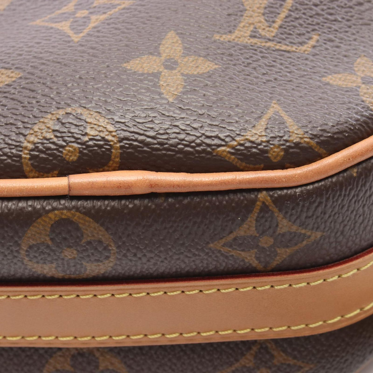 Louis Vuitton Shoulder Bag Boite Chapeau Souple PM Leather — view 5