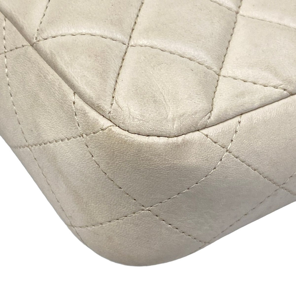 Chanel Shoulder Bag Quilted Ivory Logo Light Boutique Lambskin — view 6
