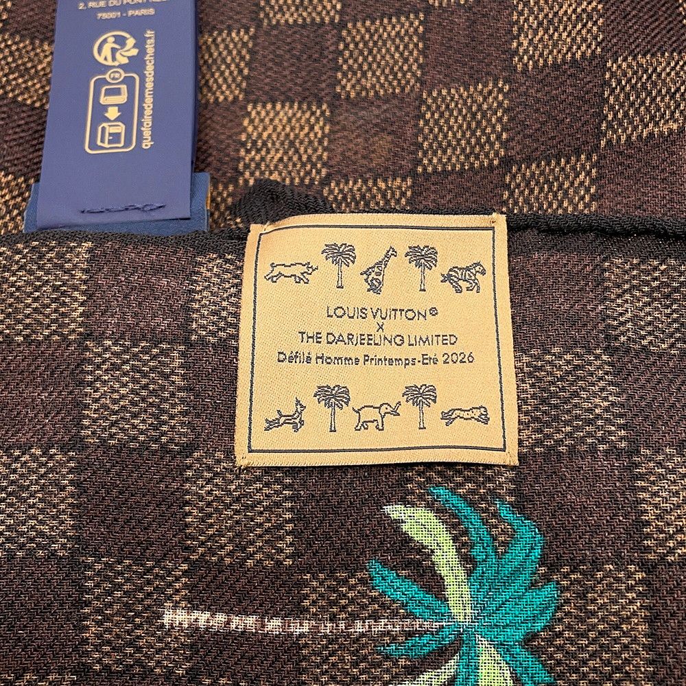 Louis Vuitton Shawl LV the Darjeeling Limited Damier Wool Scarf — view 6