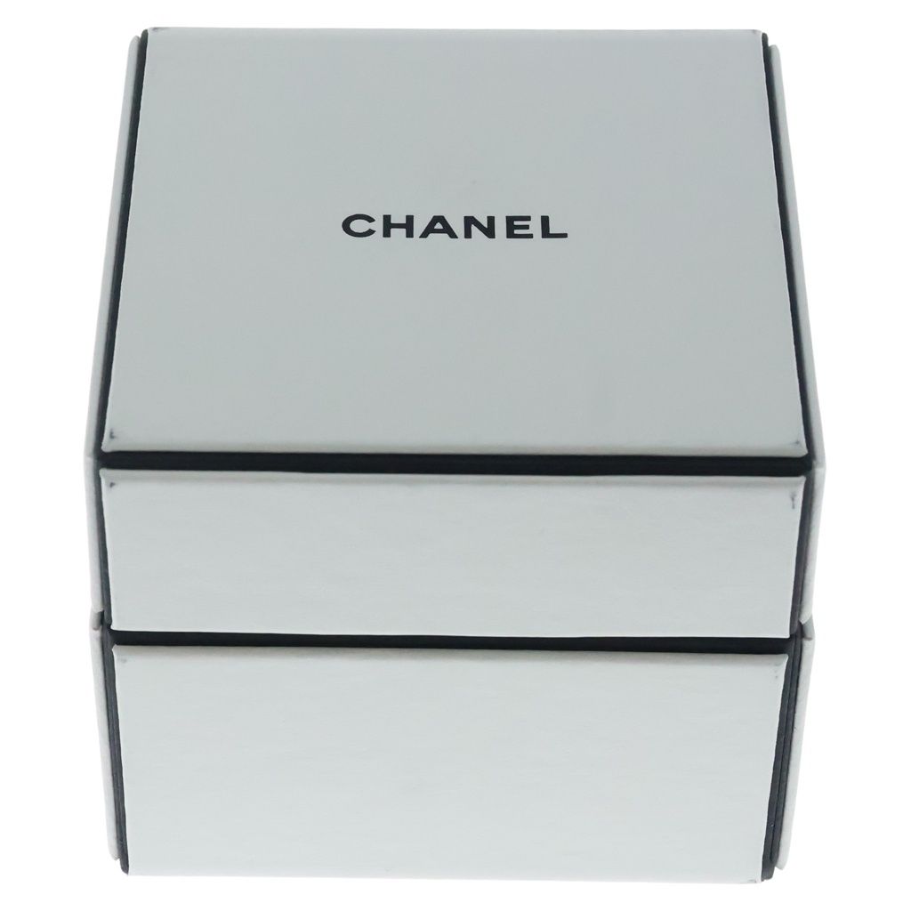 Chanel 18K White Gold Coco Crush Collection Ring Large Model — view 6