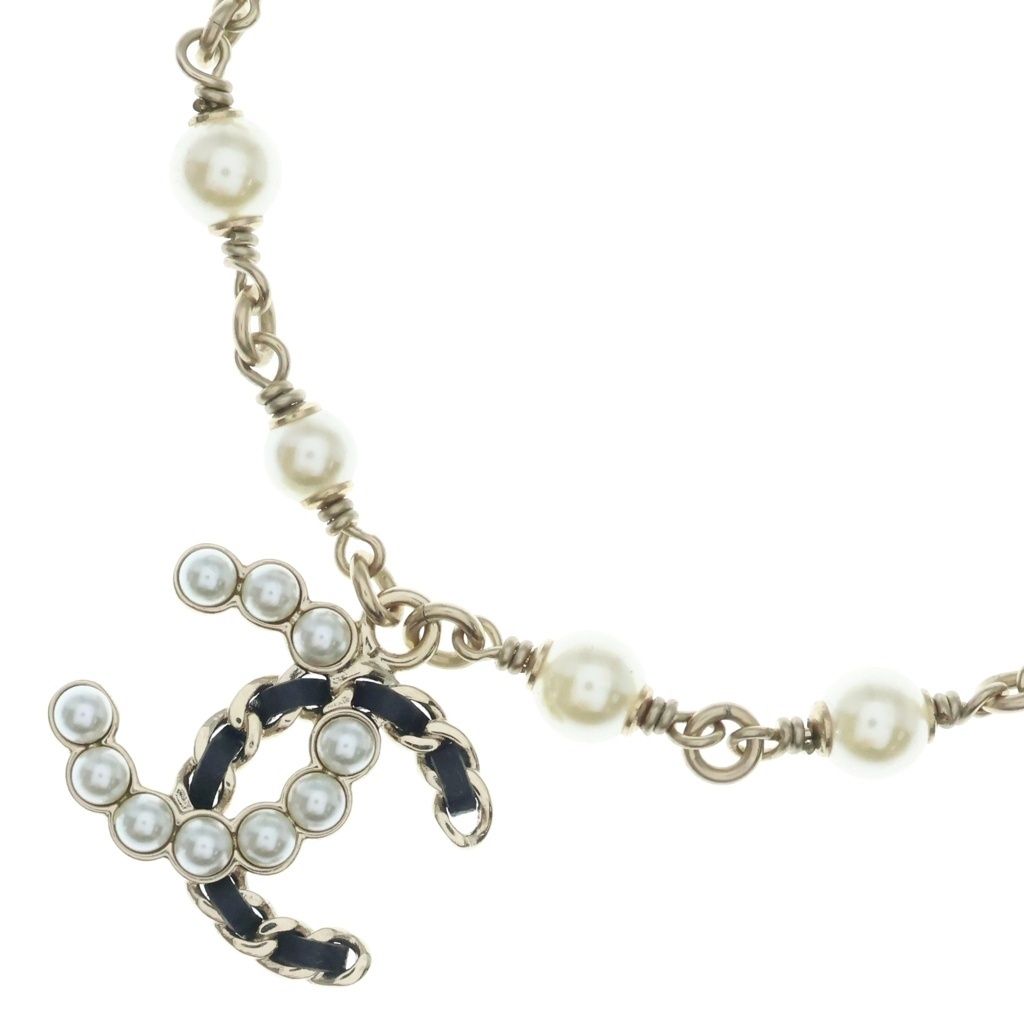 Chanel CC Logo Pearl Necklace Chain Gold