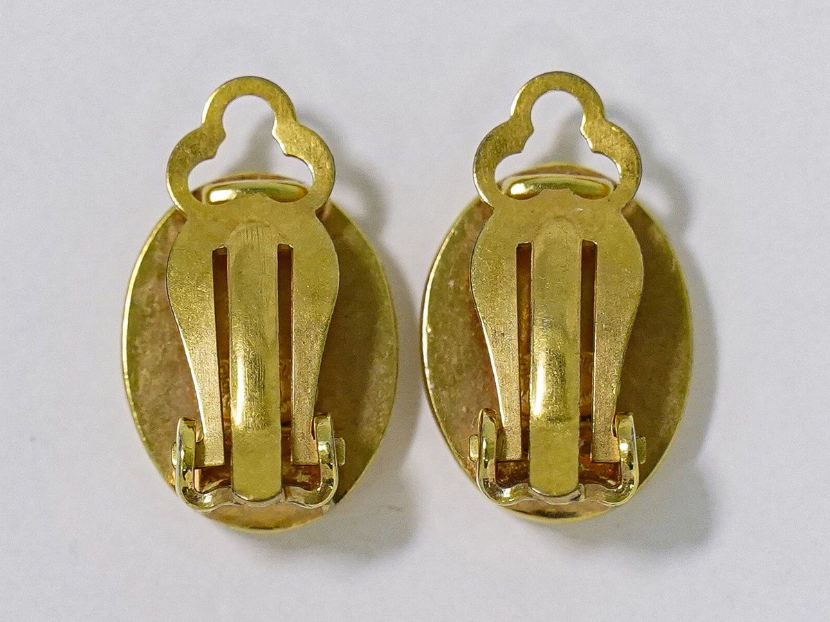 Chanel CC Logo Earrings Gold Plated — view 2