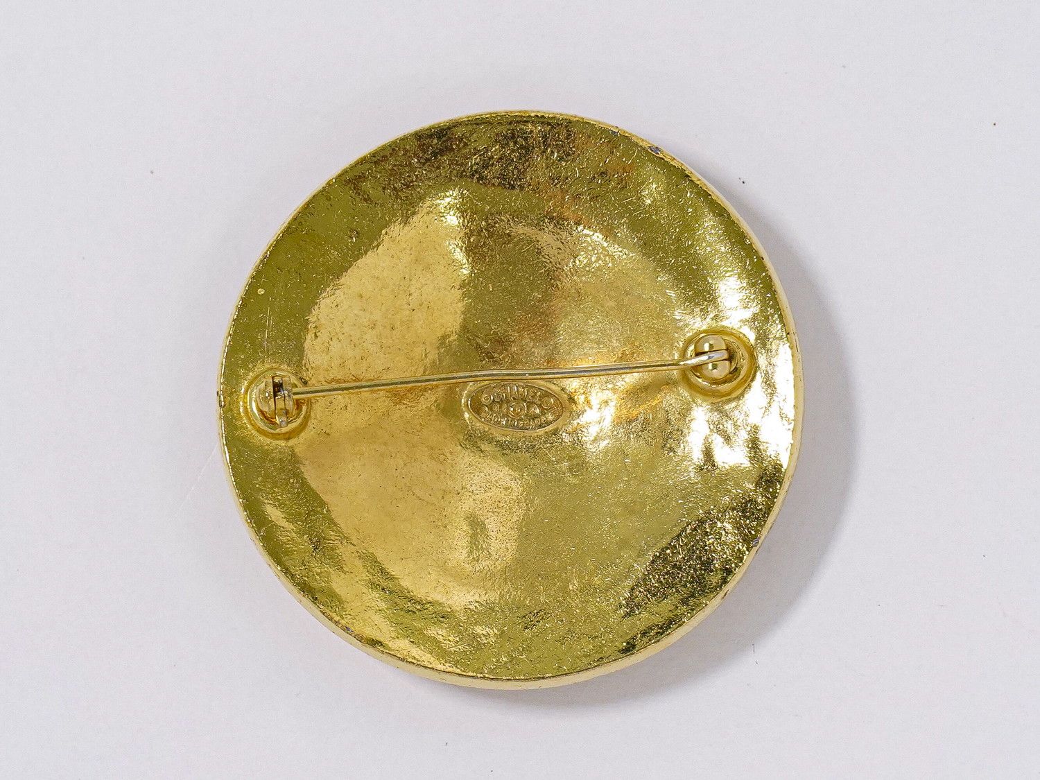 Chanel CC Logo Brooch Gold Plated — view 2