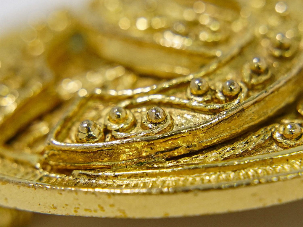 Chanel CC Logo Brooch Gold Plated — view 7
