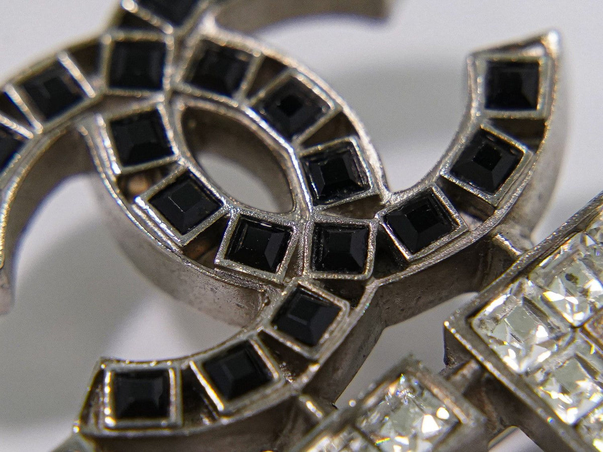 Chanel Love CC Logo Rhinestone Brooch Metal Silver Black — view 8